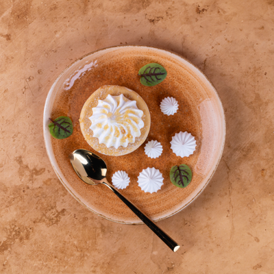 sfeerfoto-65811528-cremebrulee-ijsdessert.png