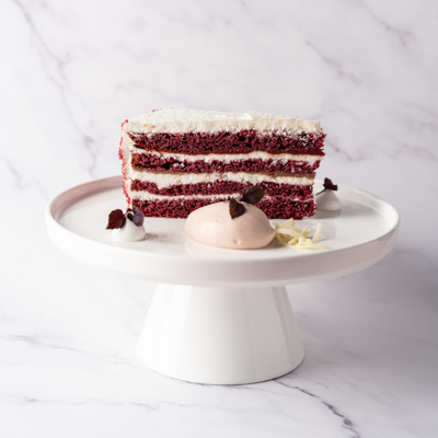 sfeerfoto-82243408-red-velvet-cake-1.png