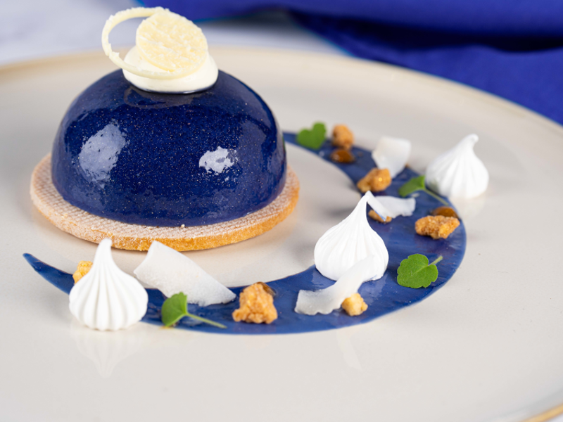 sfeerfoto-25402742-blueberry-moon.png