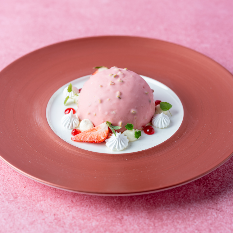 sfeerfoto_65811524_vanilla_pinky_dome_ijs_dessert.png